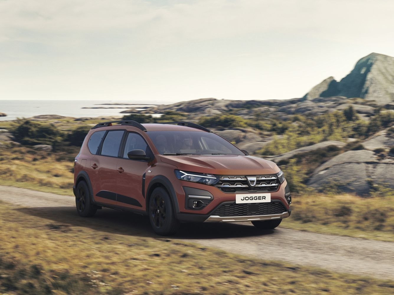 Dacia Jogger (2022) - pictures, information & specs