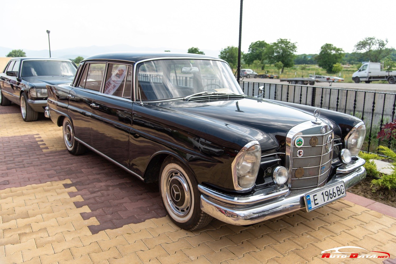 1959 MercedesBenz Fintail (W111) 220 SEb (120 KM