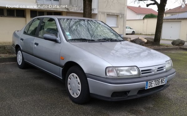 1990 Nissan Primera (P10) - Fotoğraf 1