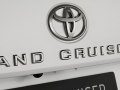 Toyota Land Cruiser (J300) - Kuva 5