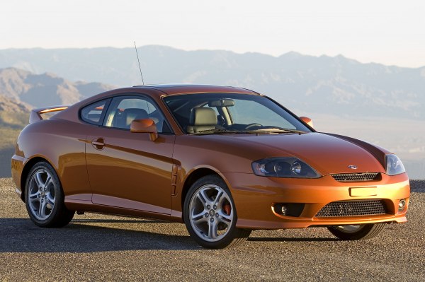 2005 Hyundai Tiburon II (GK, facelift 2004) - Photo 1