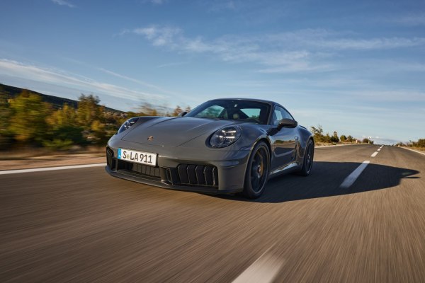 2024 Porsche 911 (992, facelift 2024) - Фото 1