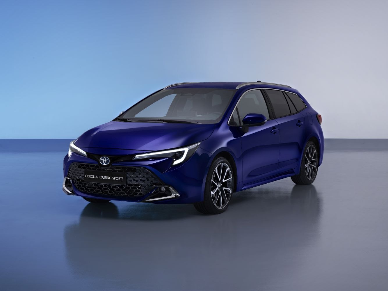 2022 Toyota Corolla Hybrid Touring Sports - Wallpapers and HD Images