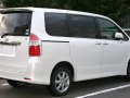 Toyota Noah II (R70) - Bild 2