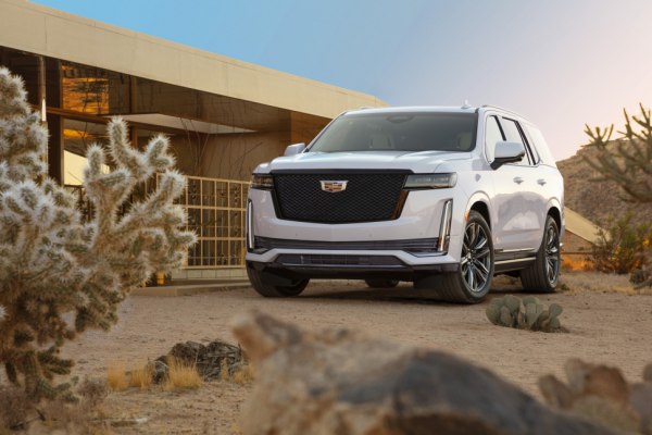 2021 Cadillac Escalade V - Fotoğraf 1