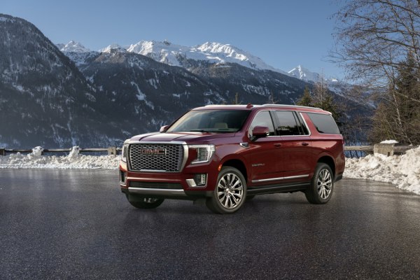 2021 GMC Yukon XL V - Kuva 1