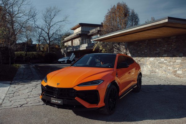 2025 Lamborghini Urus (facelift 2024) - Снимка 1