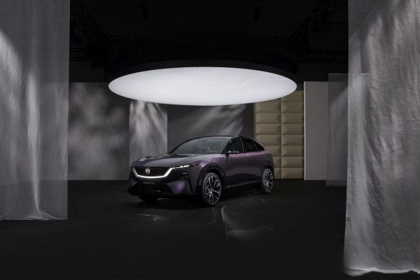 2026 Mazda CX-6e - Fotografie 1