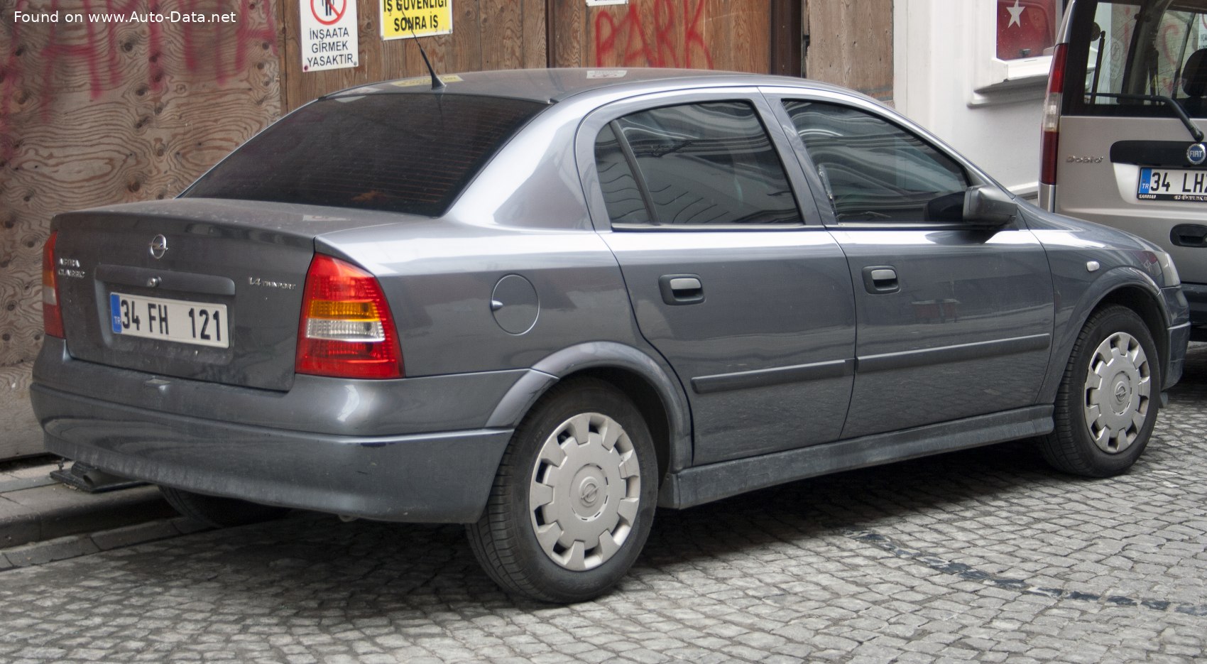 2002 Opel Astra G Classic (facelift 2002) 2.2 DTI (125 Hp)