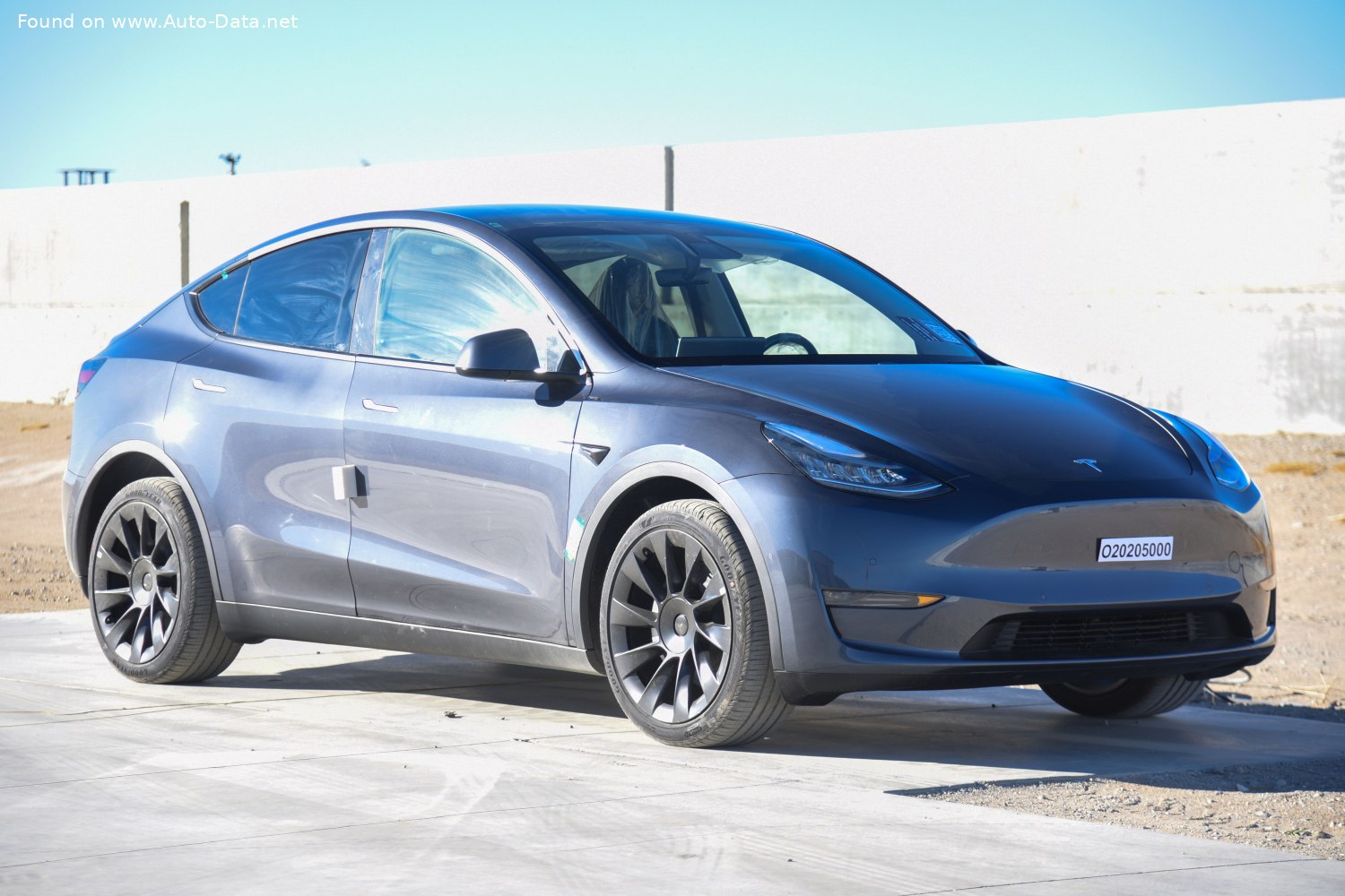 2021 Tesla Model Y Standard Range 50 kWh (204 CH) Fiche technique