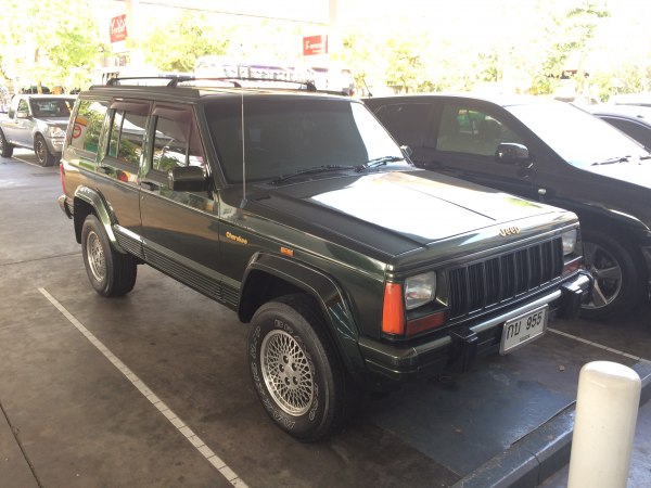 1984 Jeep Cherokee II (XJ) 5-door - Photo 1