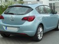 Opel Astra J - Fotografie 2