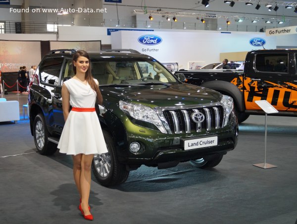 2013 Toyota Land Cruiser Prado (J150, facelift 2013) 3-door - Снимка 1