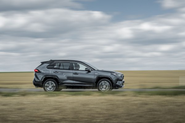 2019 Toyota RAV4 V - Fotografia 1