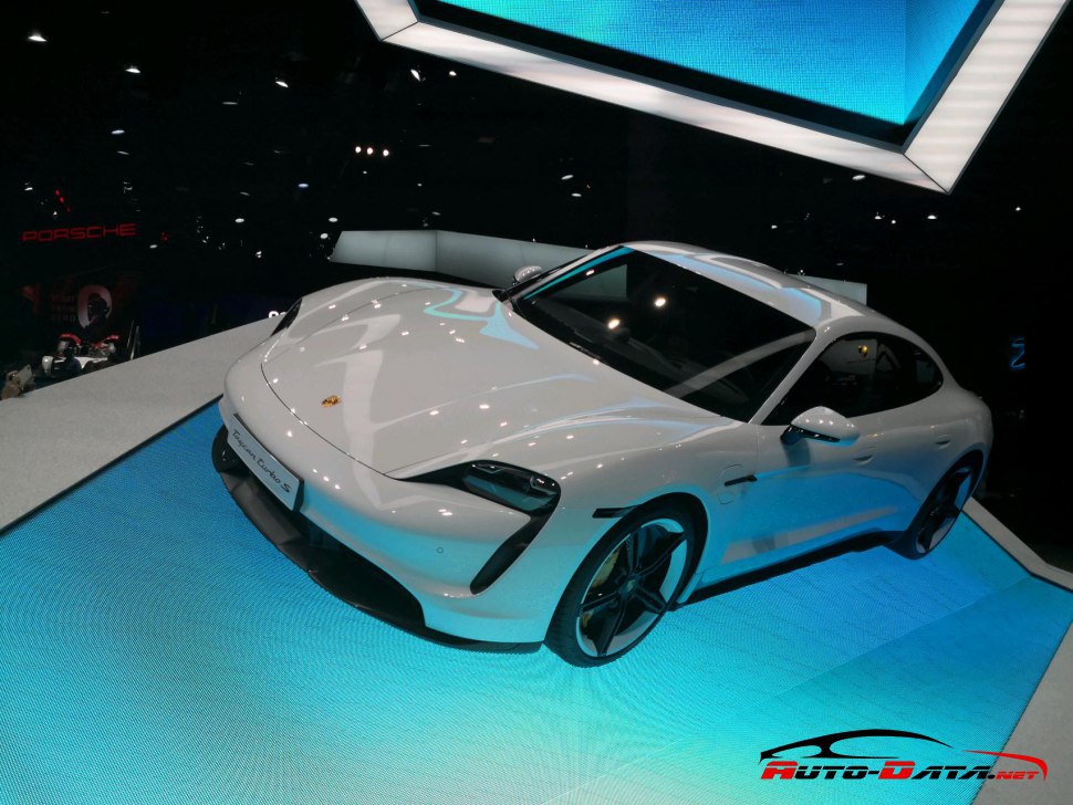 Porsche Taycan at Car of the year 2020