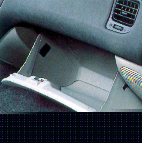 Mitsubishi Space Gear 2.0 i 16V GL (113 Hp)1997 - 2000 thumbnail 8