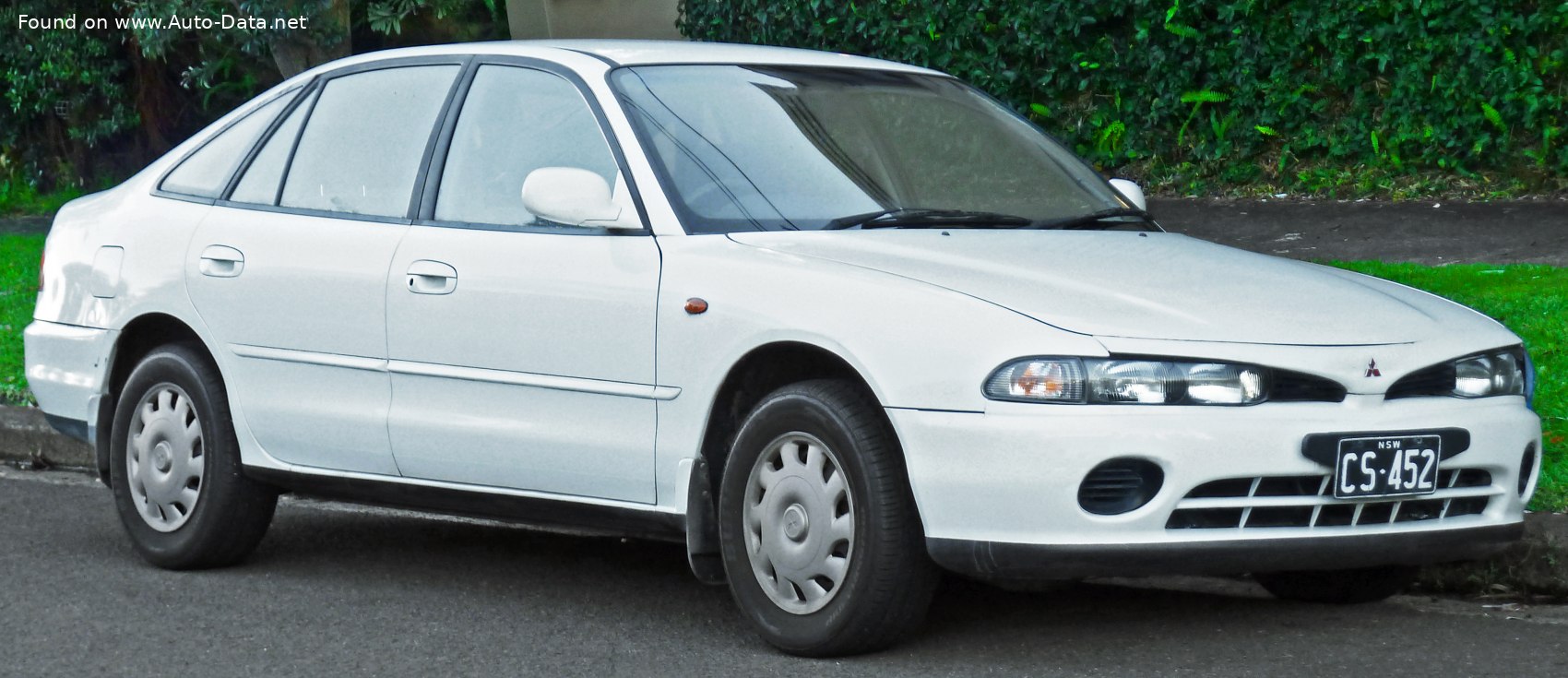1994 Mitsubishi Galant VII Hatchback 1.8 (E52A) (116 Hp