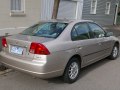 Honda Civic VII Sedan - Photo 2