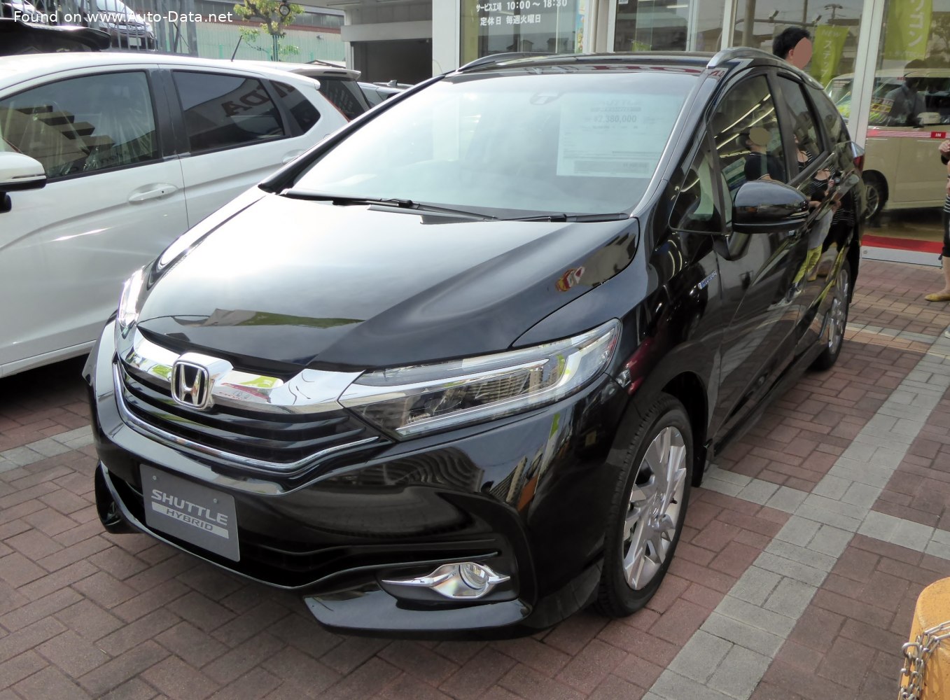 Honda Shuttle Technical Specs Fuel Consumption Dimensions