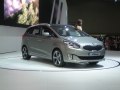 Kia Carens III - Kuva 2