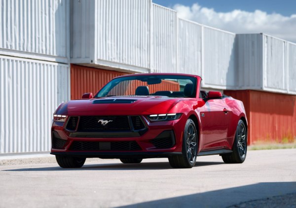 2024 Ford Mustang Convertible VII - Fotoğraf 1