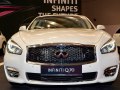 2014 Infiniti Q70 - Технически характеристики, Разход на гориво, Размери