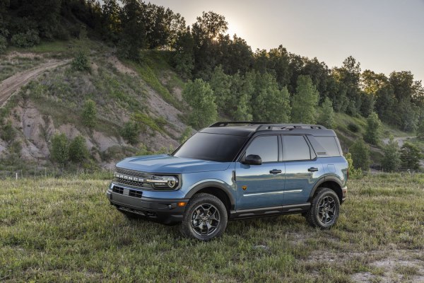 2021 Ford Bronco Sport - Fotoğraf 1