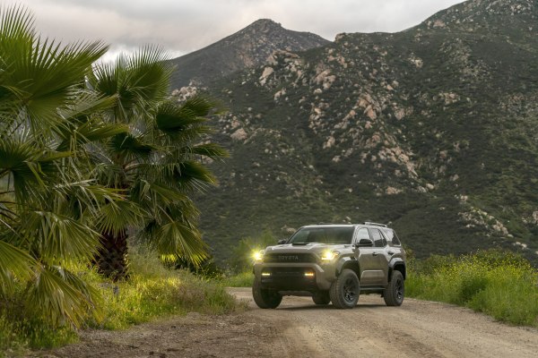 2025 Toyota 4Runner VI - Foto 1