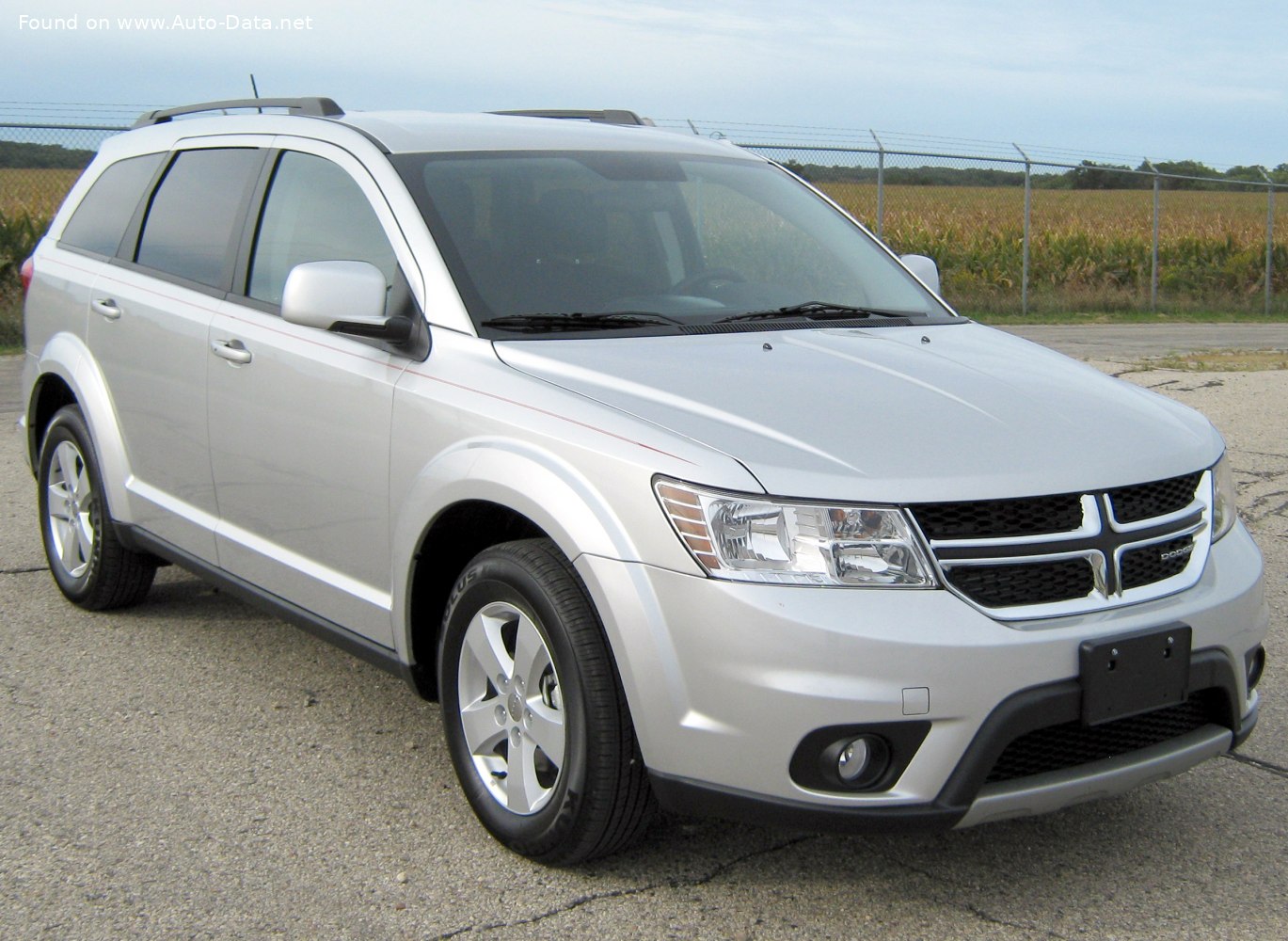 2010 dodge journey dimensions