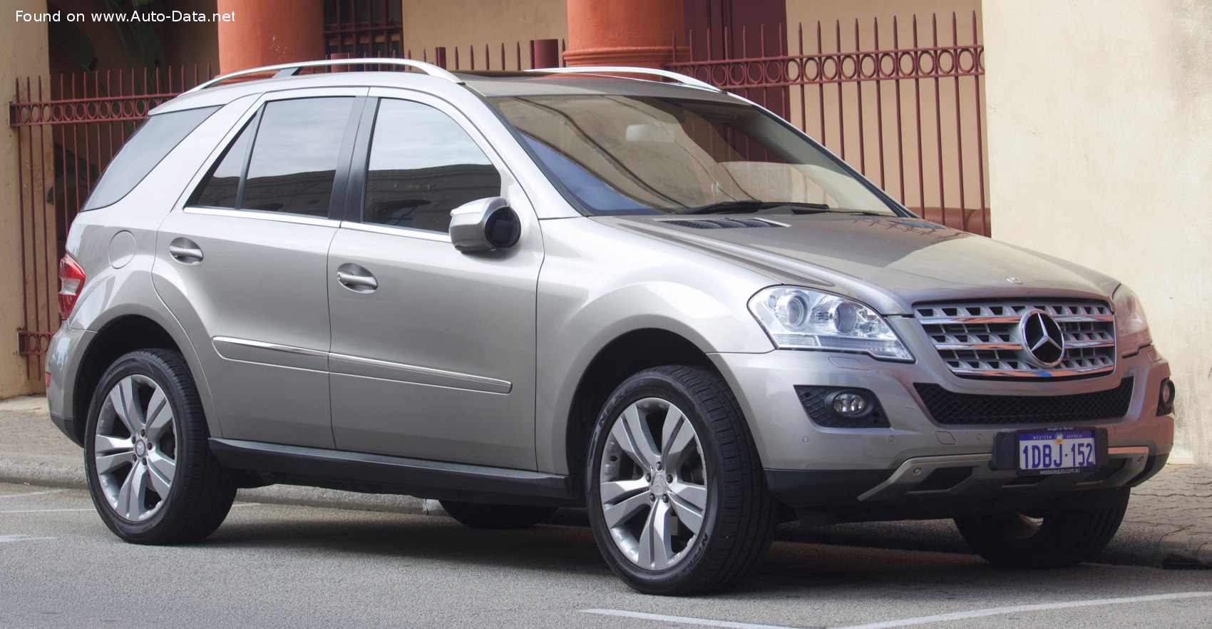 Mercedes ML W164 320 CDI - Voitures