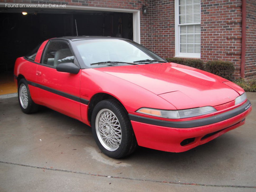 1990 Plymouth Laser - Kuva 1