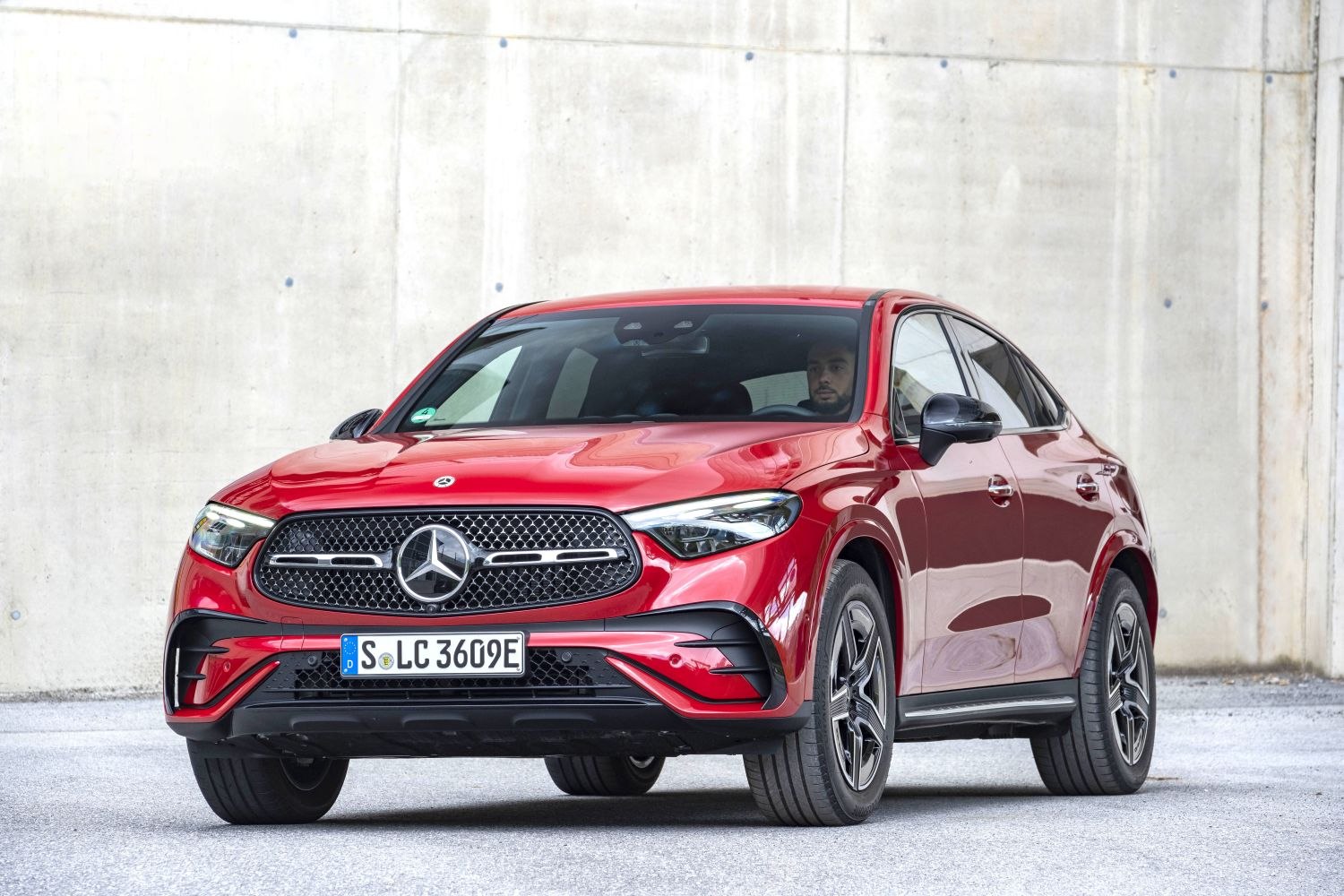 Mercedes Benz GLC (X253 2020) 200 d 4MATIC specs, dimensions