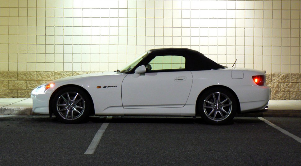 Side view of white Honda S2000