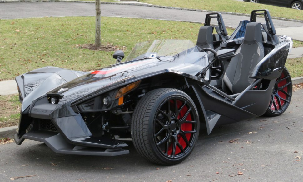 Polaris Slingshot in black paint