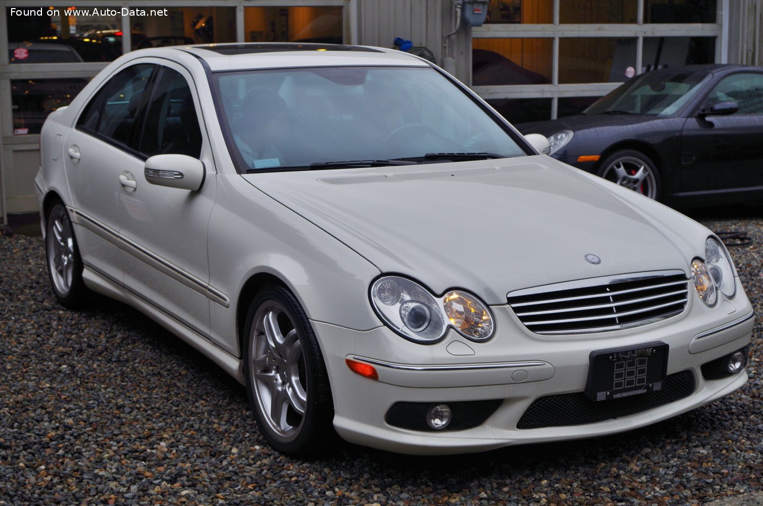 2004 Mercedes-Benz C-class (W203, facelift 2004) C 230 Kompressor (189 CV)  5G-TRONIC (USA)