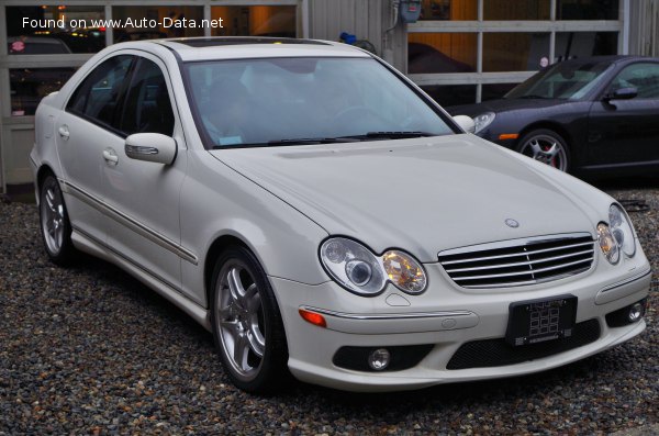 2004 Mercedes-Benz C-class (W203, facelift 2004) - Photo 1