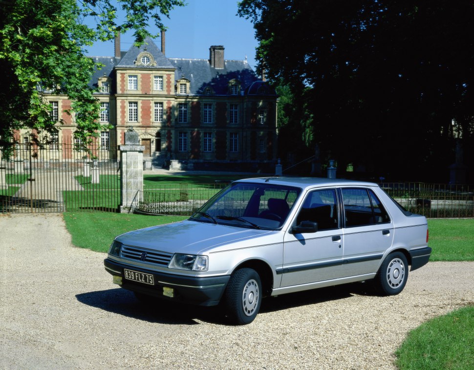 Peugeot 309 I (10C,10A) 1.9 (109 Hp) - Ficha técnica, Consumo, Medidas