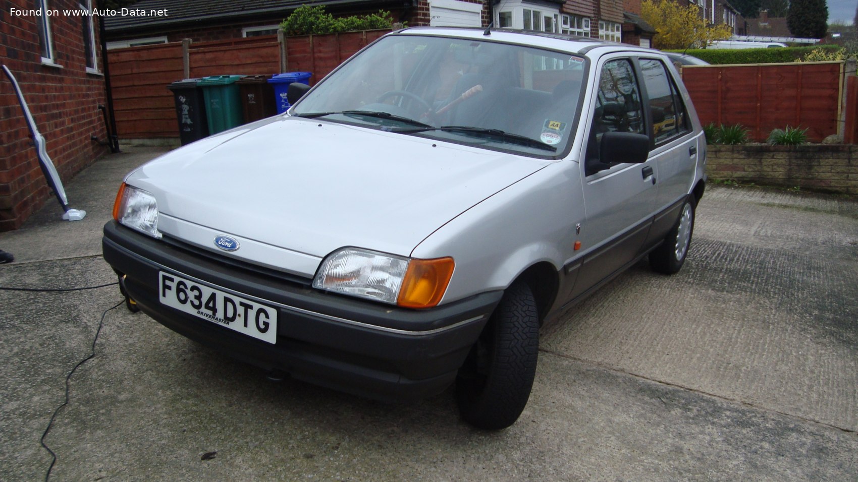 1989 Ford Fiesta III (Mk3) 1.4 (71 PS)  Technische Daten, Verbrauch,  Spezifikationen, Maße