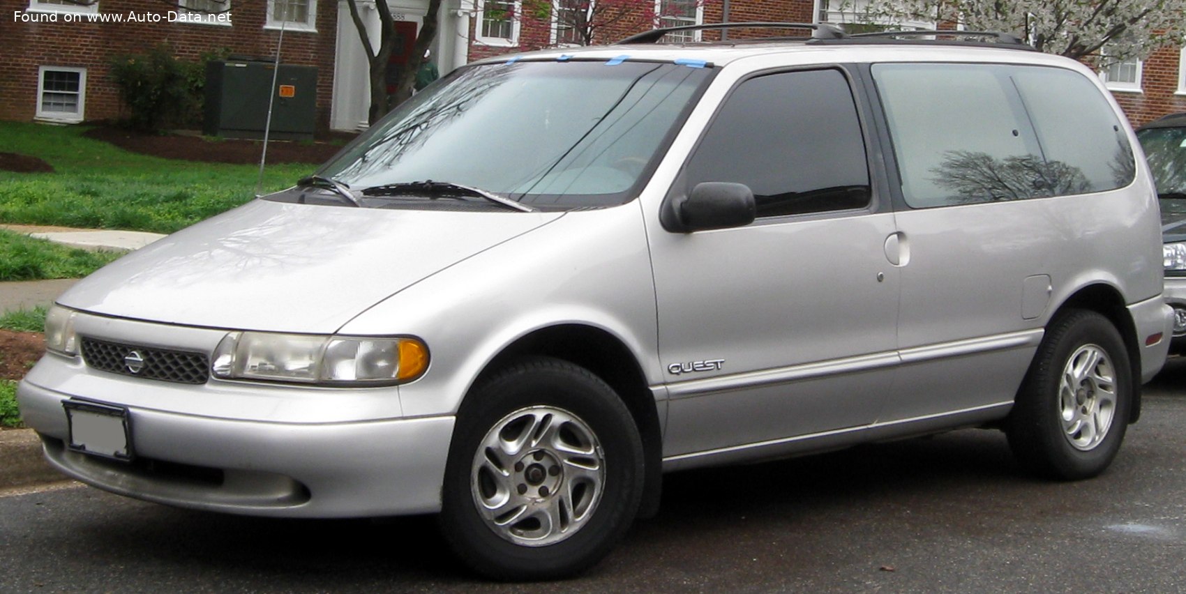 1992 Nissan Quest DN11 30 i 151         