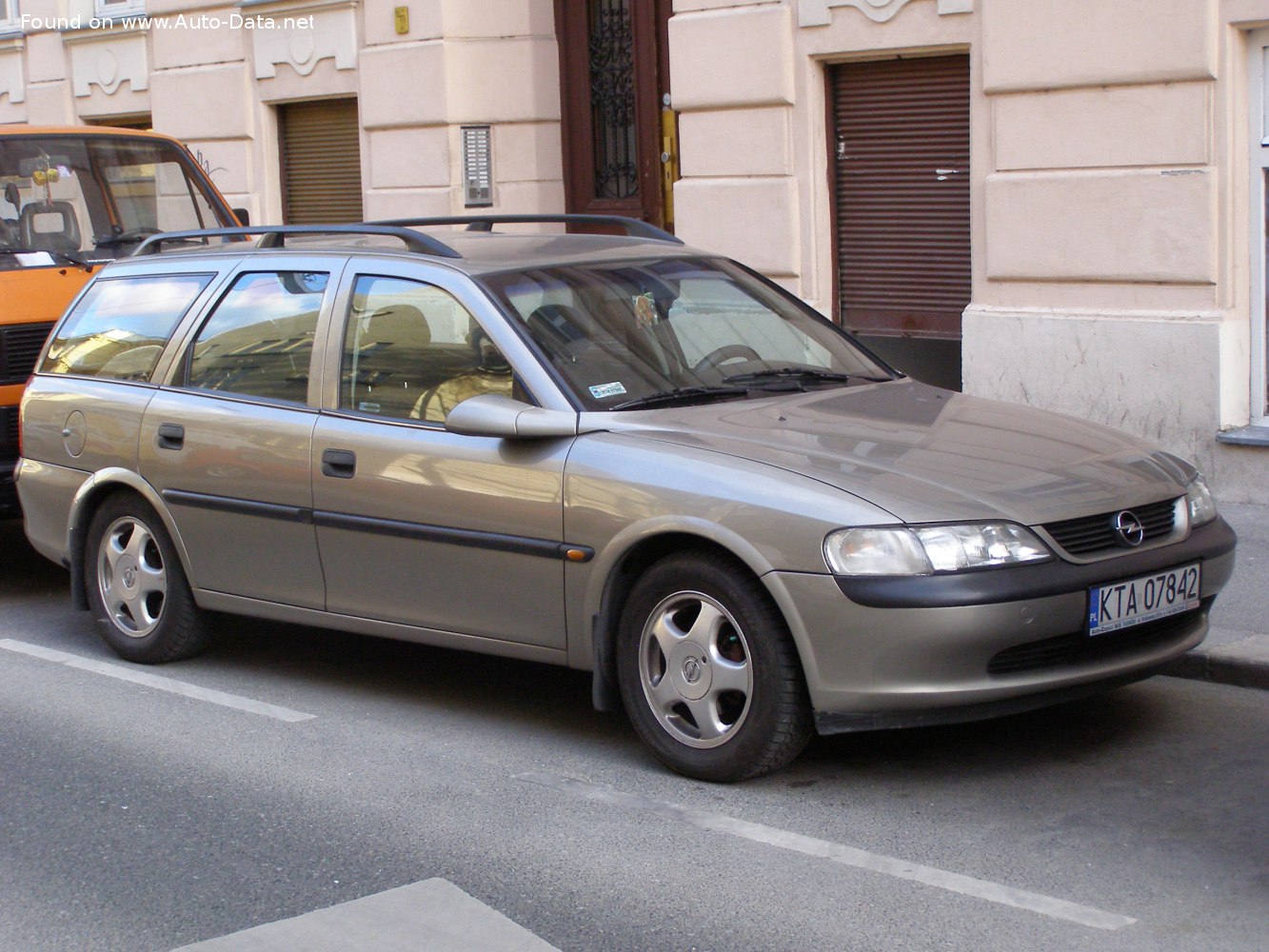 1996 Opel Vectra B Caravan 1.6i 16V (100 Hp)  Technical specs, data, fuel  consumption, Dimensions