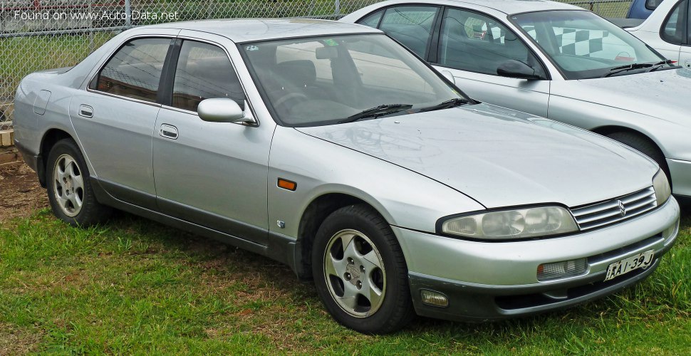 1993 Nissan Skyline IX (R33) - Kuva 1