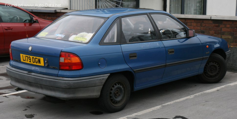 1991 Vauxhall Astra Mk III - Fotoğraf 1