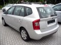 2006 Kia Carens II - Фото 2