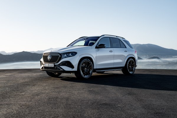 2027 Mercedes-Benz GLE SUV (V167, facelift 2026) - Снимка 1