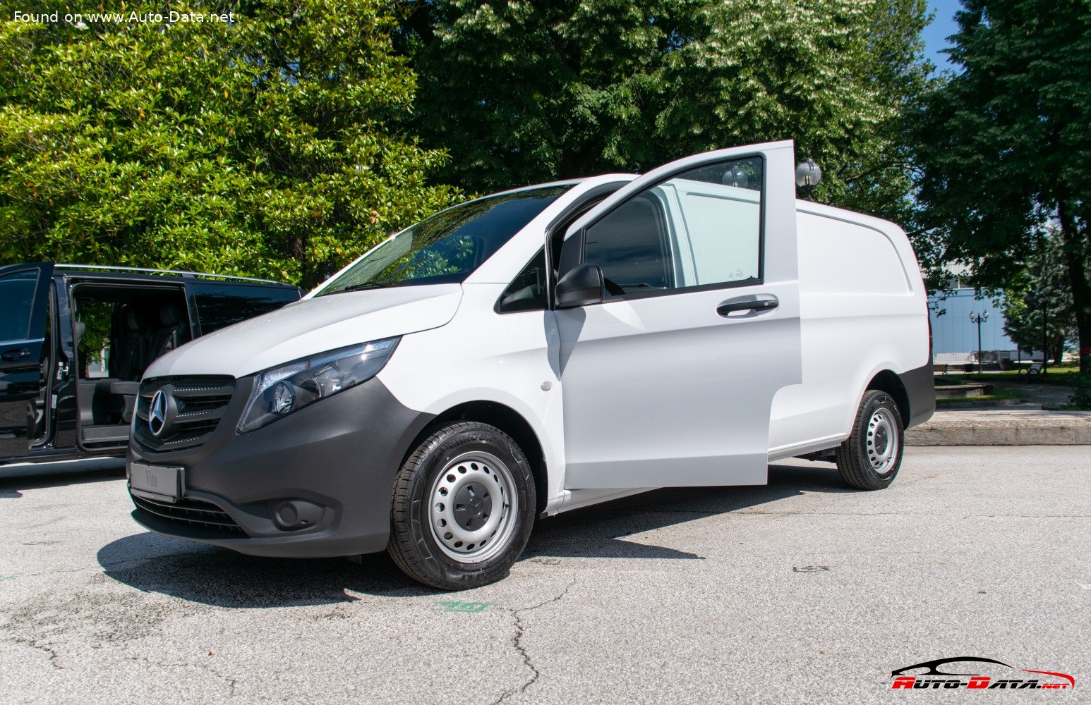 https://www.auto-data.net/images/f75/Mercedes-Benz-Vito-W447-facelift-2019-Extra-Long.jpg