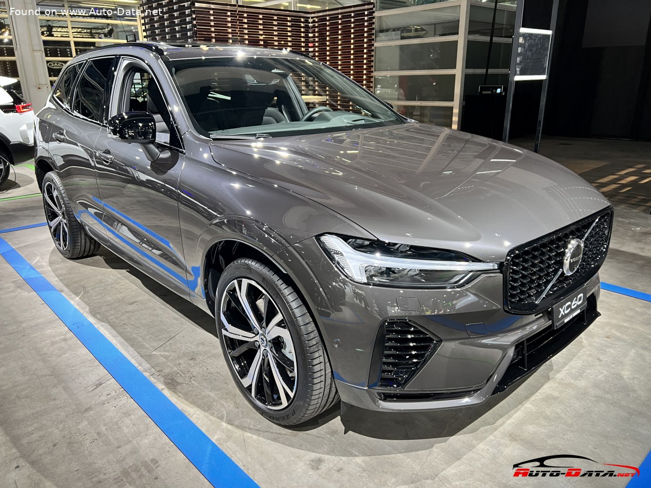 Volvo XC60 II facelift 2021 Recharge 2 0 T6 253 Hv Plug in Hybrid 