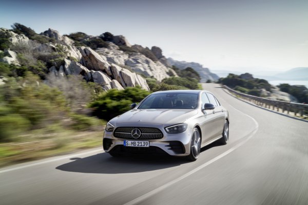 2021 Mercedes-Benz E-class (W213, facelift 2020) - Photo 1