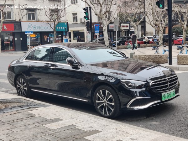 2021 Mercedes-Benz E-класа Дълга база (V213, facelift 2020) - Снимка 1