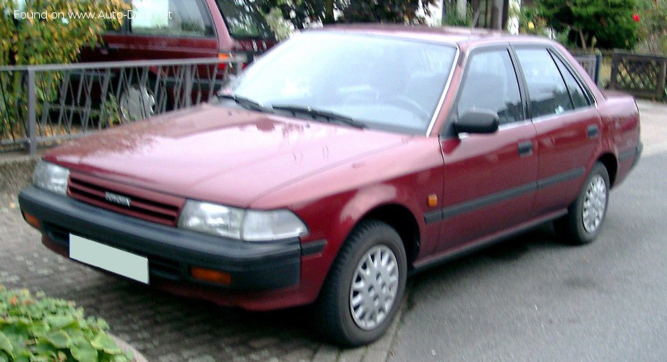 1988 Toyota Carina (T17) - Фото 1