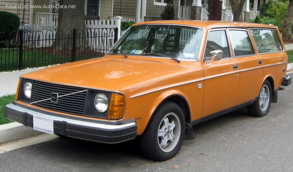 1974 Volvo 240 Combi (P245) - Fotografie 1